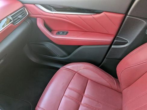 Used 2022 Maserati Levante Modena image 19