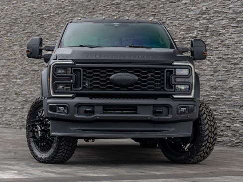 Used 2026 Ford F450 Platinum w/ Platinum Plus Package image 2