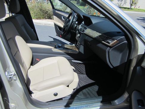 Used 2010 Mercedes-Benz E 350 Sedan image 20