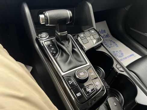Used 2023 Kia Sportage EX FWD image 29