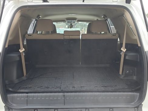 Used 2016 Toyota 4Runner SR5 image 16