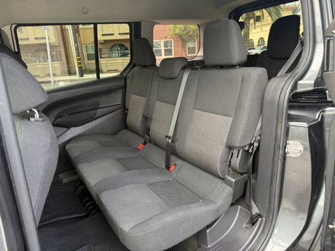 Used 2018 Ford Transit Connect XL FWD image 16