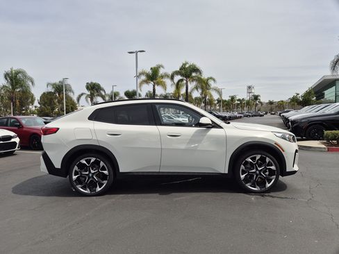 New 2026 BMW X2 xDrive28i w/ Convenience Package AWD/4WD image 11