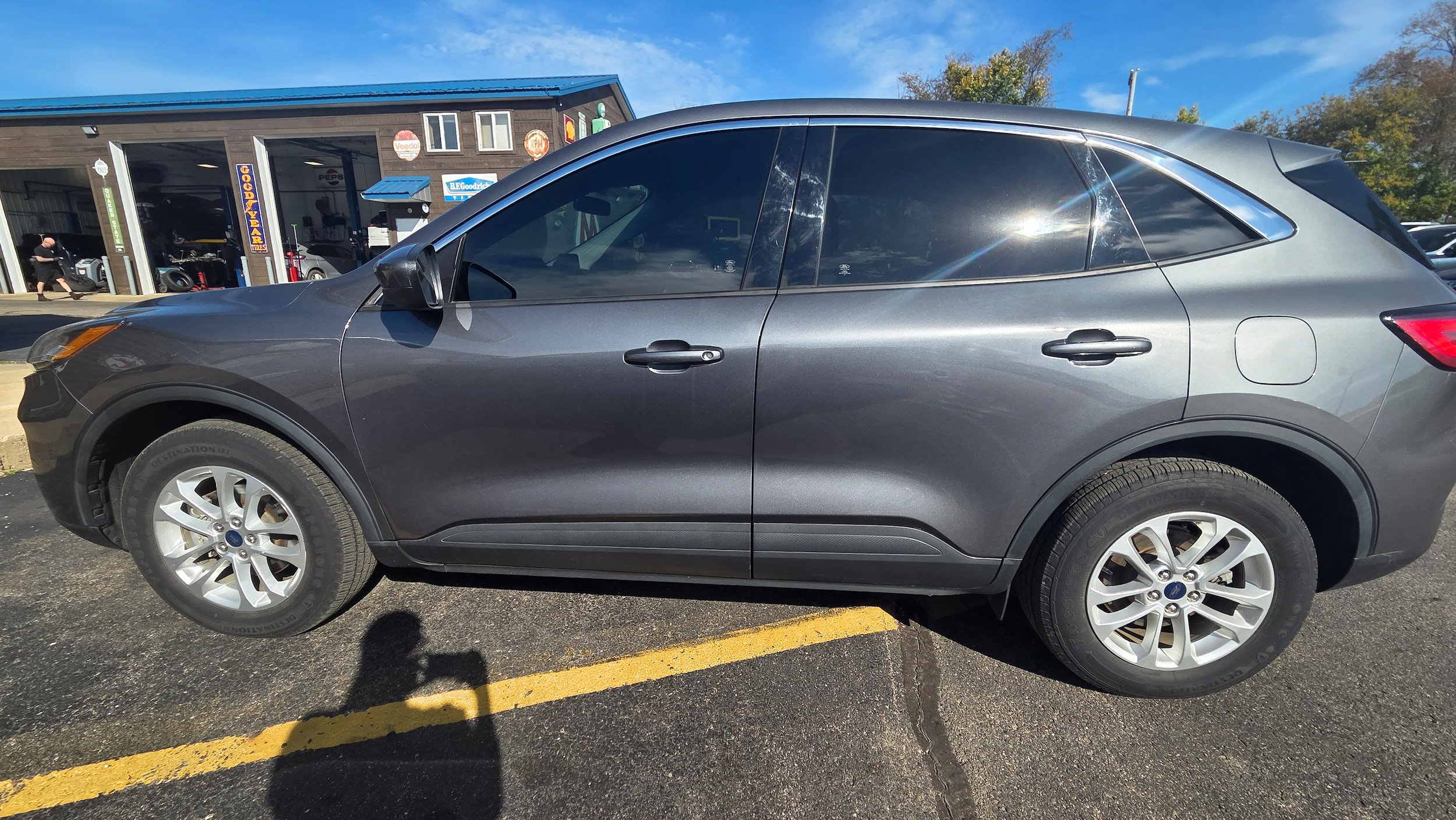 Used 2021 Ford Escape SE w/ Cold Weather Package AWD/4WD image 17