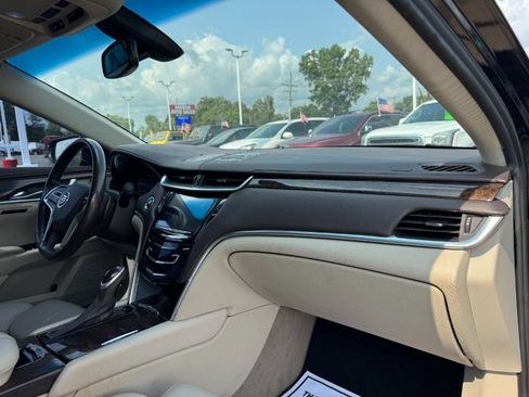 Used 2013 Cadillac XTS Luxury FWD image 19