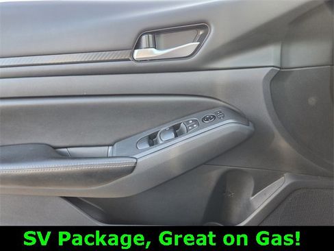 Used 2024 Nissan Altima 2.5 SV image 20