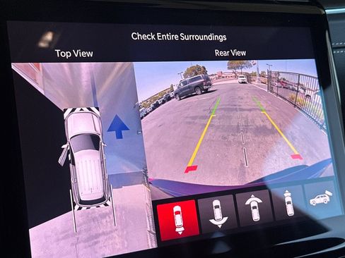 New 2025 Jeep Grand Cherokee Limited w/ Luxury Tech Group II image 19