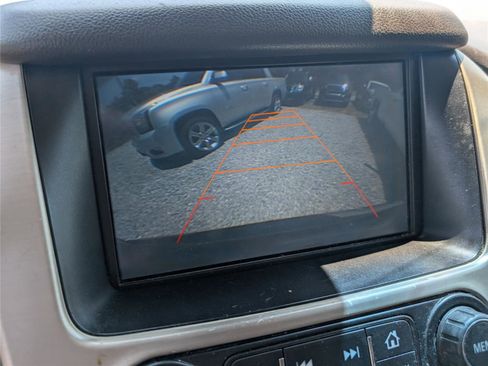 Used 2015 GMC Yukon XL Denali w/ Open Road Package RWD image 17