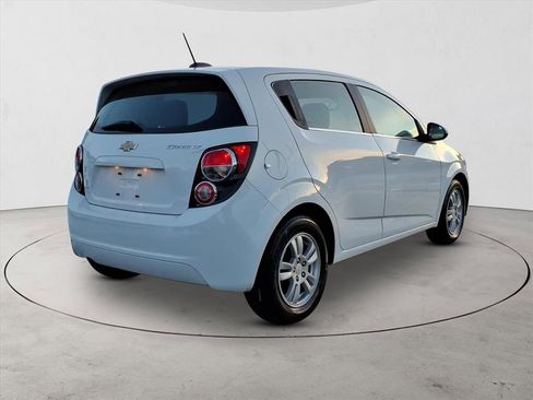Used 2016 Chevrolet Sonic LT image 5