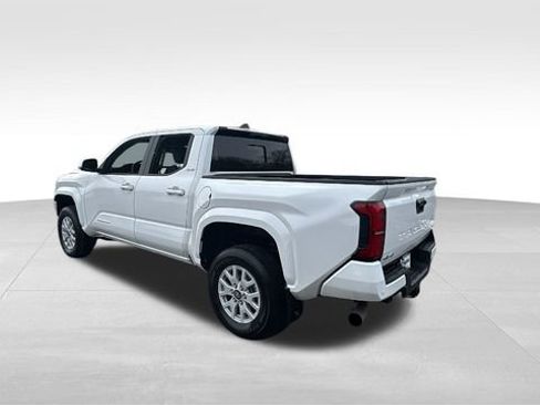 Used 2024 Toyota Tacoma SR5 image 6