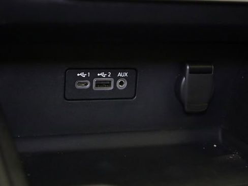 Used 2025 Nissan Altima 2.5 SV FWD image 23