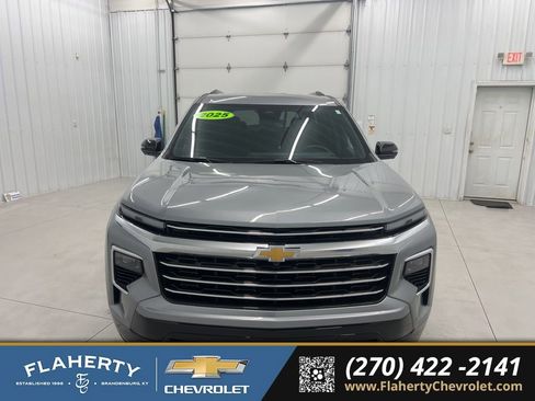 Used 2025 Chevrolet Traverse High Country w/ LPO, Floor Liner Package image 7