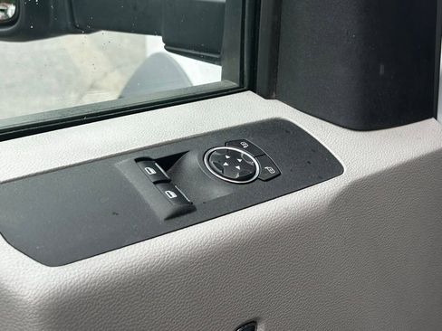 Used 2020 Ford F550 4x4 Regular Cab Super Duty image 12