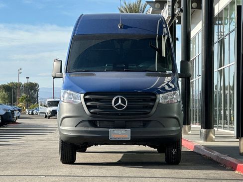New 2025 Mercedes-Benz Sprinter 2500 image 8