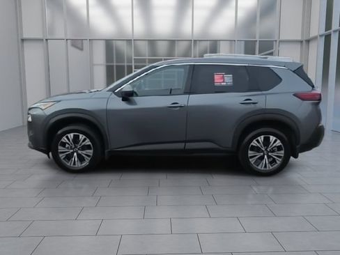 Certified 2022 Nissan Rogue SV image 5