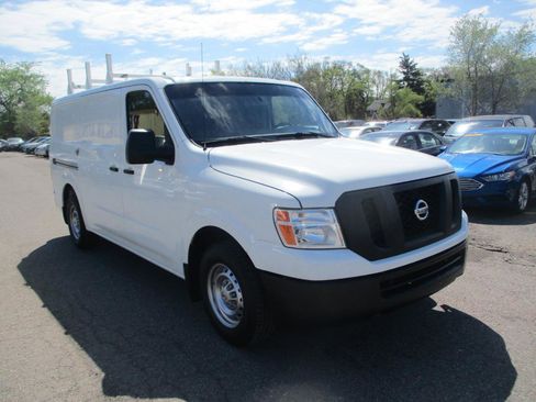 Used 2015 Nissan NV 2500 S w/ Side & Curtain Airbag Package RWD image 1