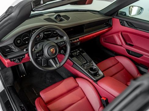 Certified 2024 Porsche 911 Targa 4 GTS image 4