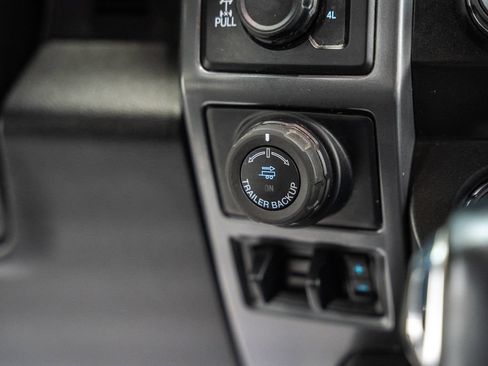 Used 2019 Ford F150 XLT w/ Equipment Group 302A Luxury AWD/4WD image 32