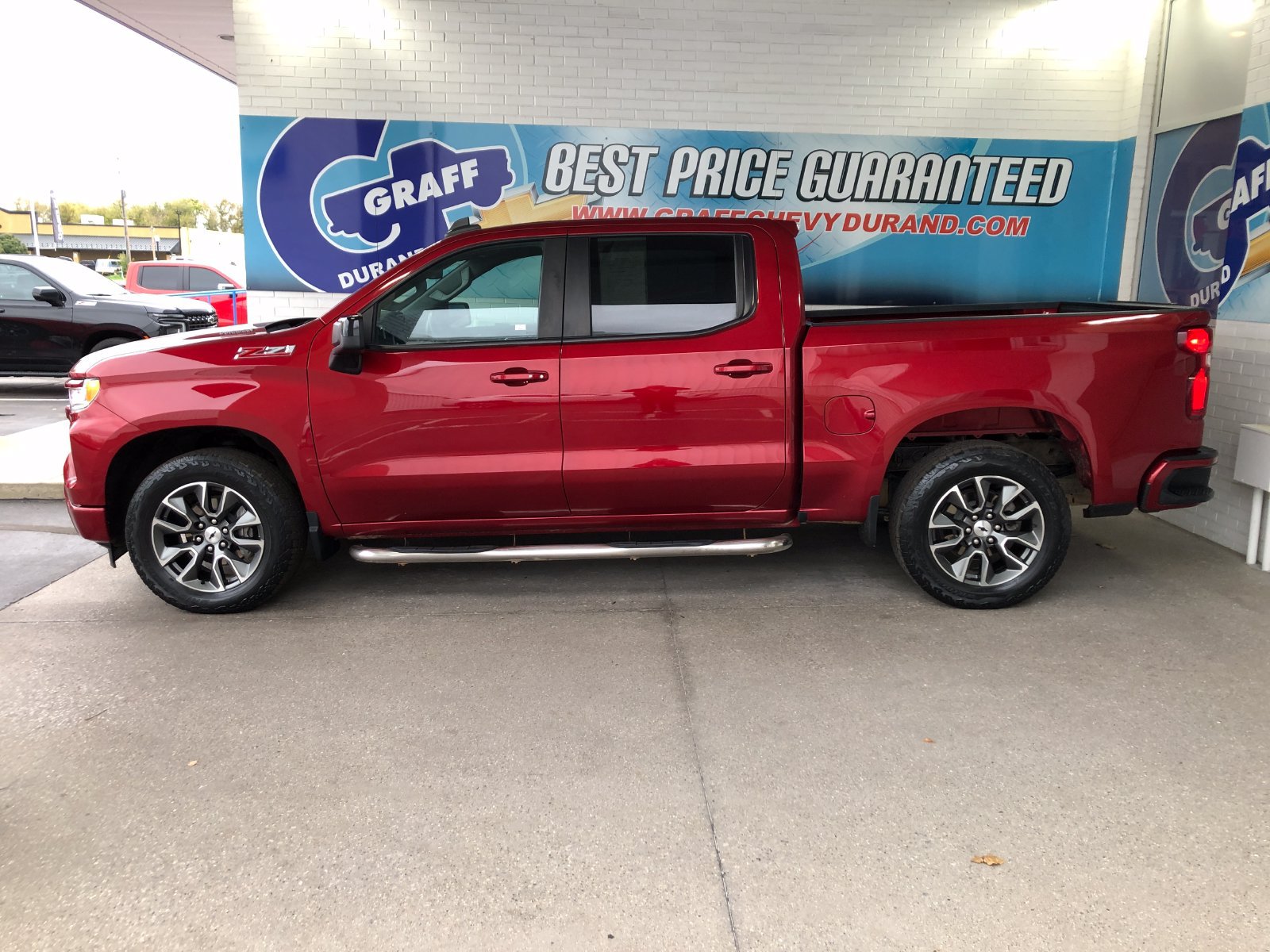 Used 2023 Chevrolet Silverado 1500 RST w/ Z71 Off-Road Package AWD/4WD image 5