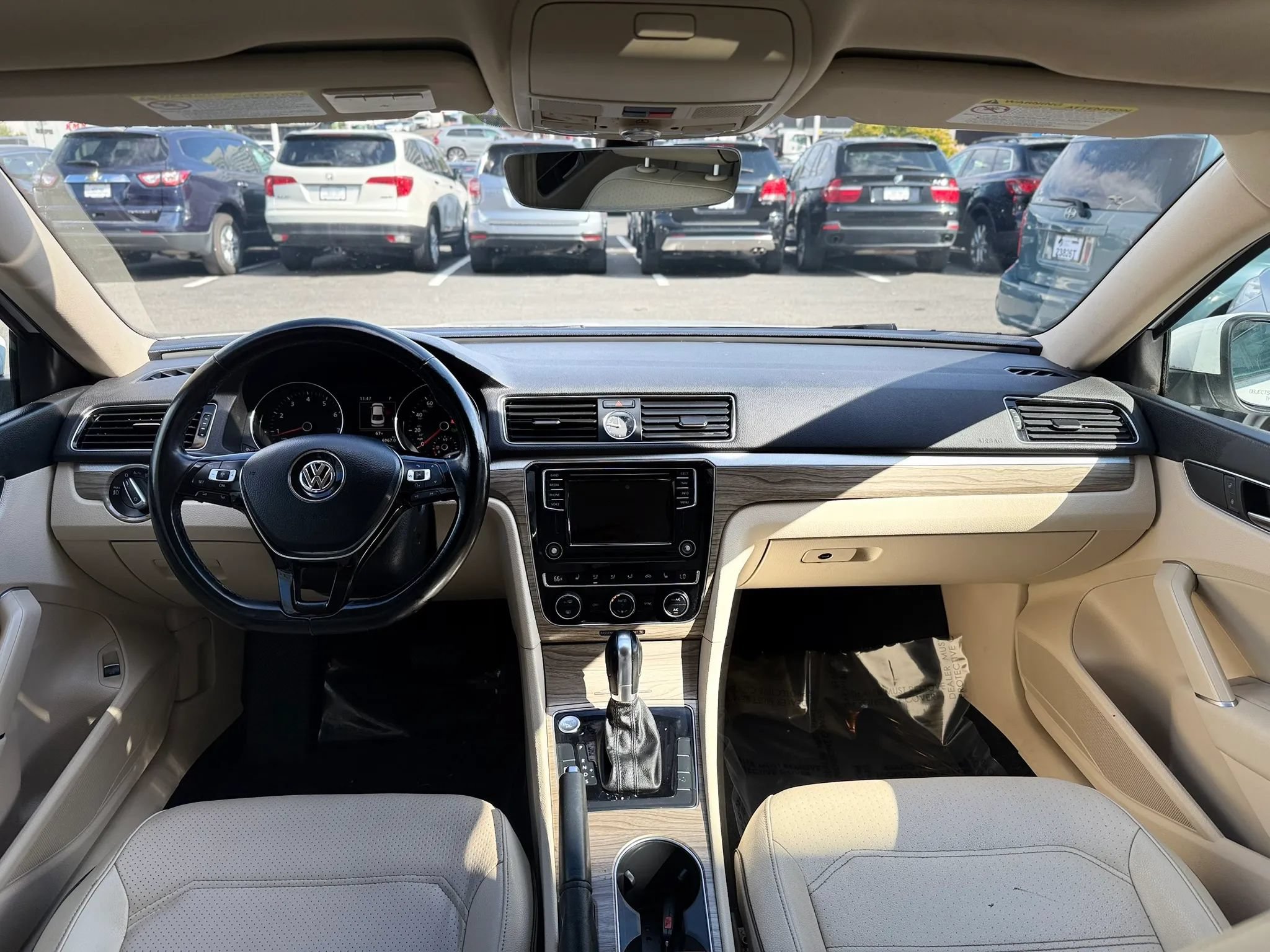 Used 2017 Volkswagen Passat 1.8T SE FWD image 10