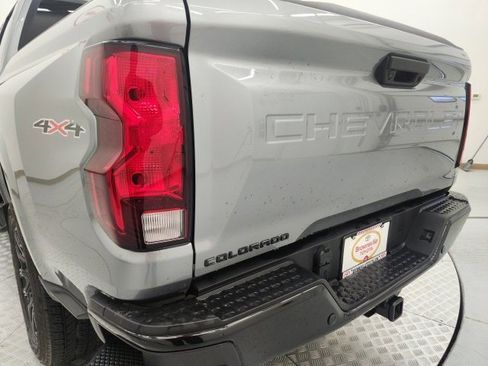 Used 2025 Chevrolet Colorado W/T w/ WT Custom Package image 21