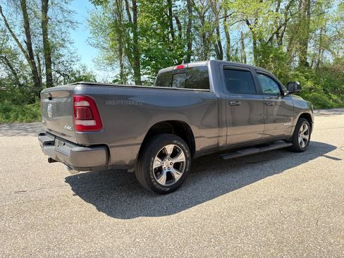 Used 2023 RAM 1500 Laramie AWD/4WD image 5