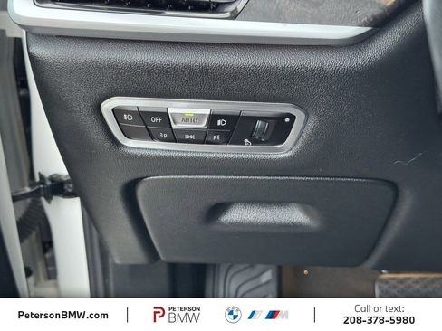 Used 2022 BMW X7 xDrive40i w/ Premium Package image 29