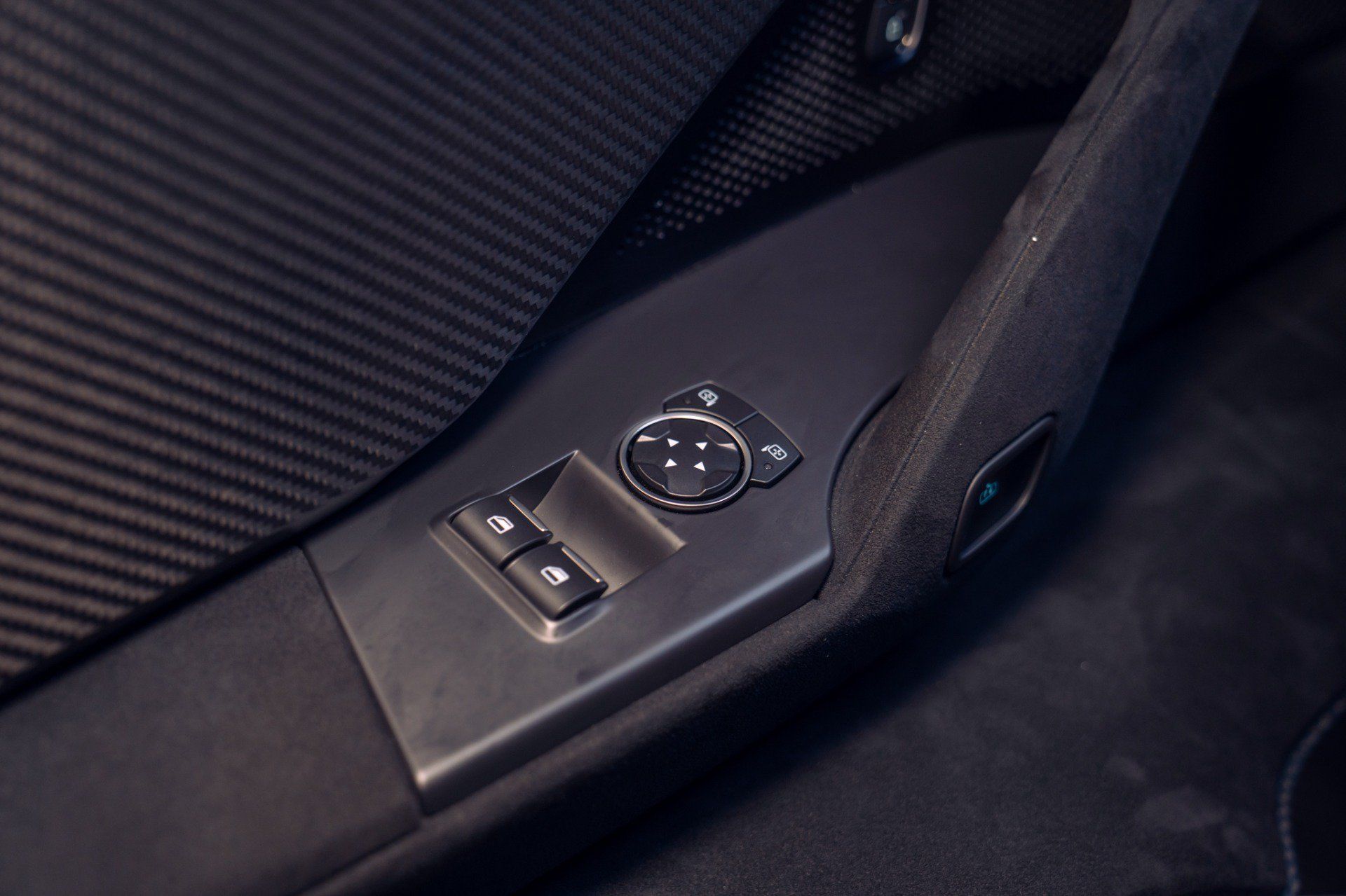 Used 2021 Ford GT RWD image 37