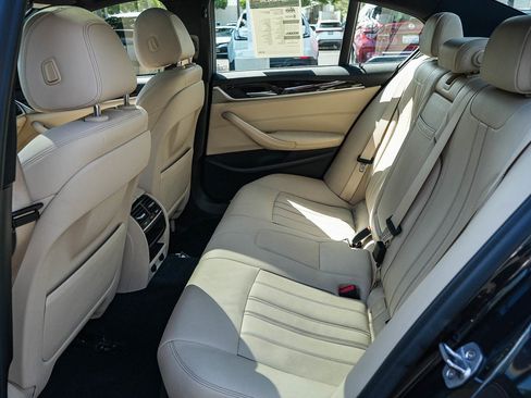 Used 2019 BMW 540i w/ Convenience Package RWD image 18