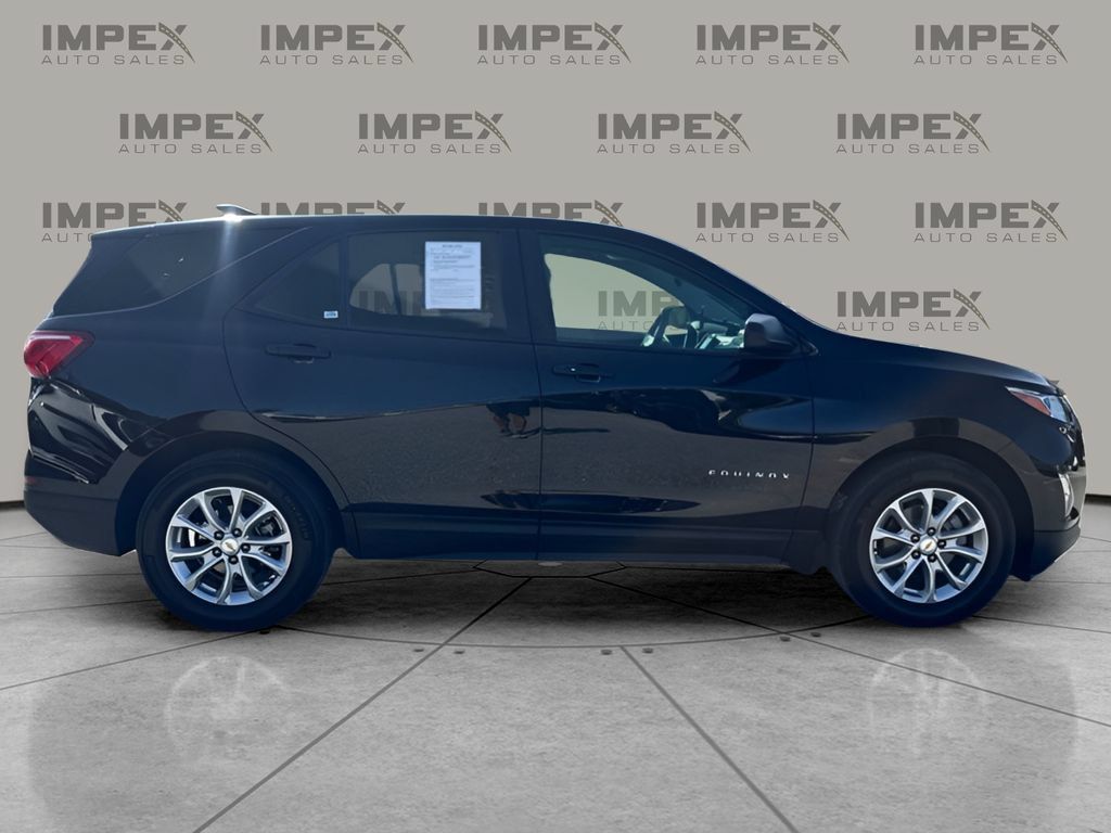 Used 2021 Chevrolet Equinox LS w/ LS Convenience Package FWD image 6