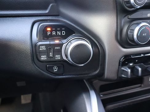 Used 2020 RAM 1500 Big Horn AWD/4WD image 9