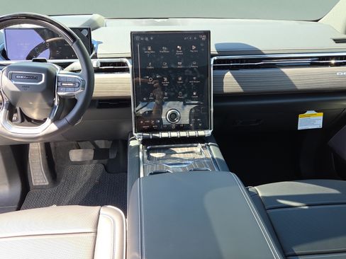 New 2025 GMC Sierra EV Denali AWD/4WD image 23
