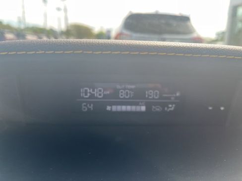 Used 2022 Subaru Crosstrek 2.5i Sport w/ Moonroof Package image 15