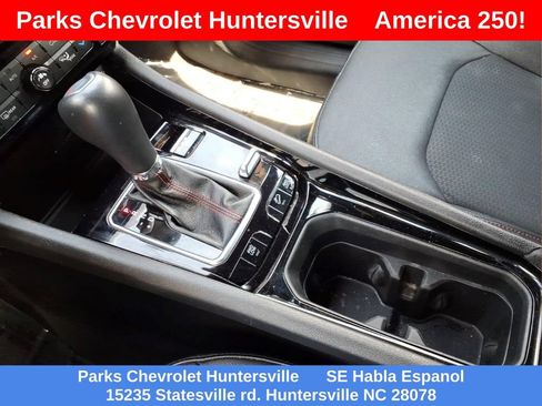 Used 2024 Jeep Compass Trailhawk AWD/4WD image 9