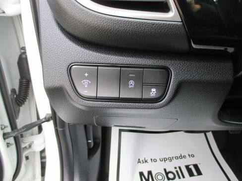 Used 2024 Kia Seltos S AWD/4WD image 14