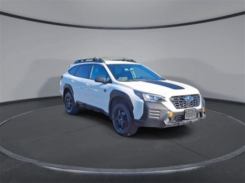 Used 2022 Subaru Outback Wilderness image 2