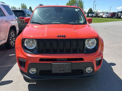 Used 2020 Jeep Renegade Altitude AWD/4WD image 2