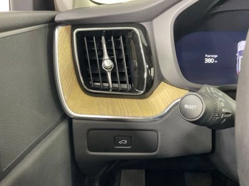 Certified 2026 Volvo XC60 B5 Plus AWD/4WD image 22