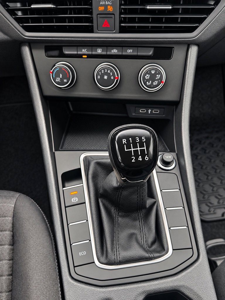 Used 2023 Volkswagen Jetta S FWD image 15