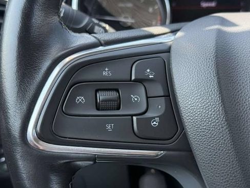 Used 2020 Buick Encore GX Essence FWD image 22