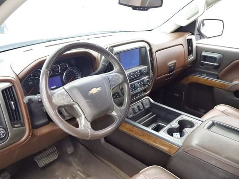 Used 2015 Chevrolet Silverado 1500 High Country w/ High Country Premium Package AWD/4WD image 19