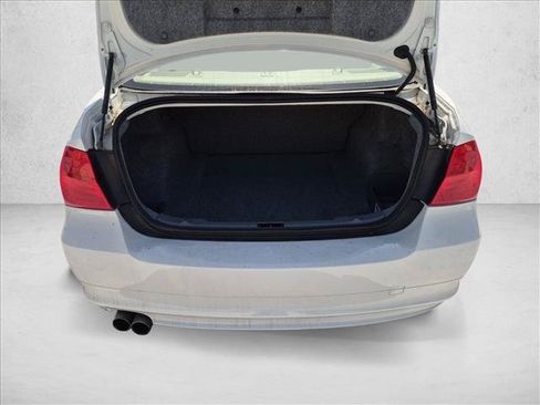 Used 2011 BMW 328i Sedan RWD image 6