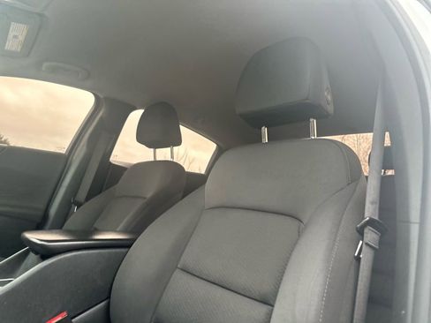 Used 2020 Chevrolet Malibu LS image 15