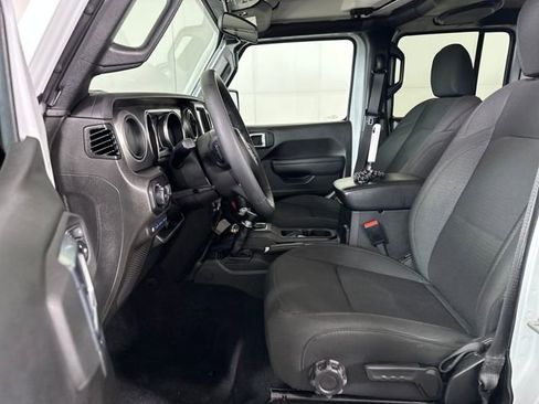 Used 2023 Jeep Wrangler Unlimited w/ Convenience Group image 11