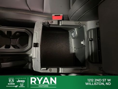 New 2026 Jeep Wrangler Unlimited Sahara AWD/4WD image 39