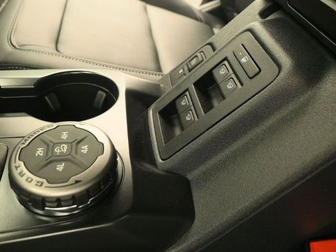 New 2026 Ford Bronco Outer Banks image 23