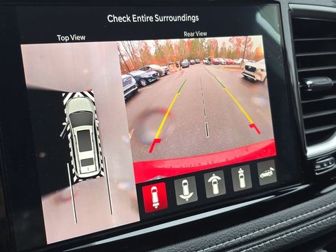 New 2026 Chrysler Pacifica Select image 25