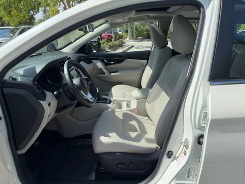 Used 2018 Nissan Rogue Sport SL w/ SL Premium Package AWD/4WD image 10