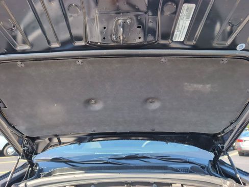 Used 2025 Jeep Grand Cherokee Altitude RWD image 17