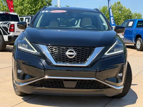 Used 2024 Nissan Murano SV FWD image 2